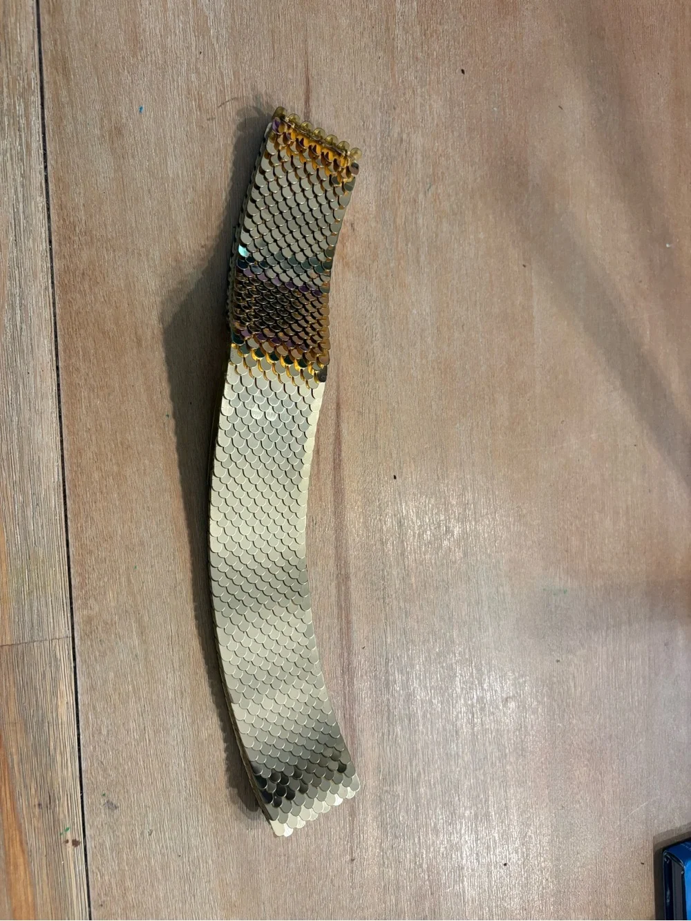 Vintage. Wide Gold Mesh Floral-Clasp Women's Fashion Belt